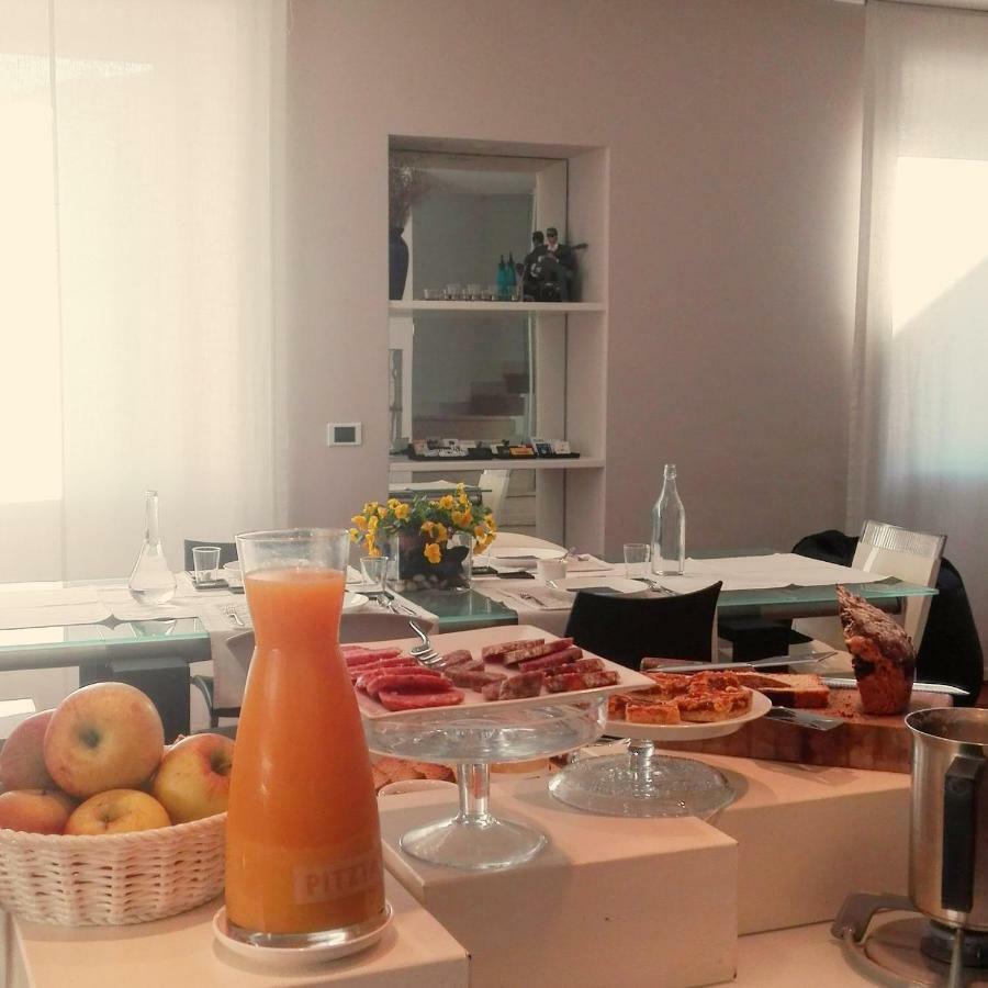 Largo Fileni 7 Bed and Breakfast San Benedetto del Tronto Eksteriør billede